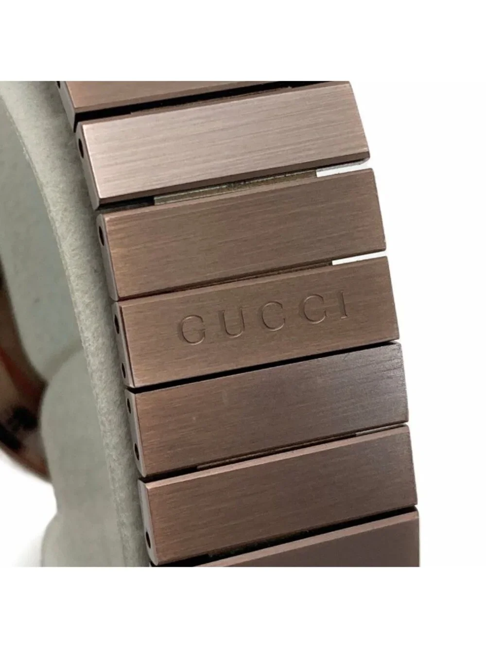 Gucci Interlocking 133.3 Gray Quartz Watch Box Instruction Manual
